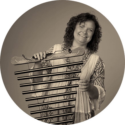Anna Rutkowska-Nowak podczas kąpieli dźwiękowej